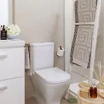 Апартаменты 3 Bed Sleeps 6 - Balcony - Free Parking Малага